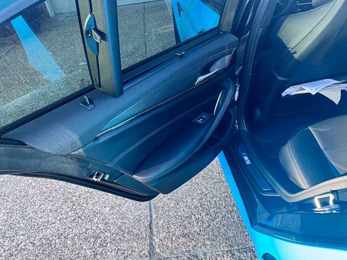 Used 2021 BMW M5 Sedan 4D w/ Executive Package image 28