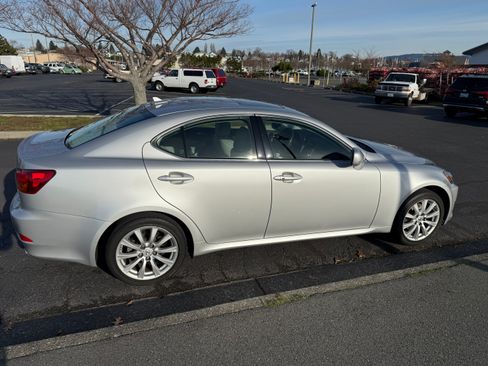 Used 2008 Lexus IS 250 250 Sport Sedan 4D w/ Luxury Pkg image 4