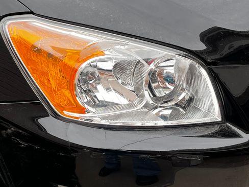 Used 2010 Toyota RAV4 Limited image 18