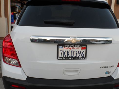 Used 2015 Chevrolet Trax LTZ w/ LPO, Cargo Package image 8