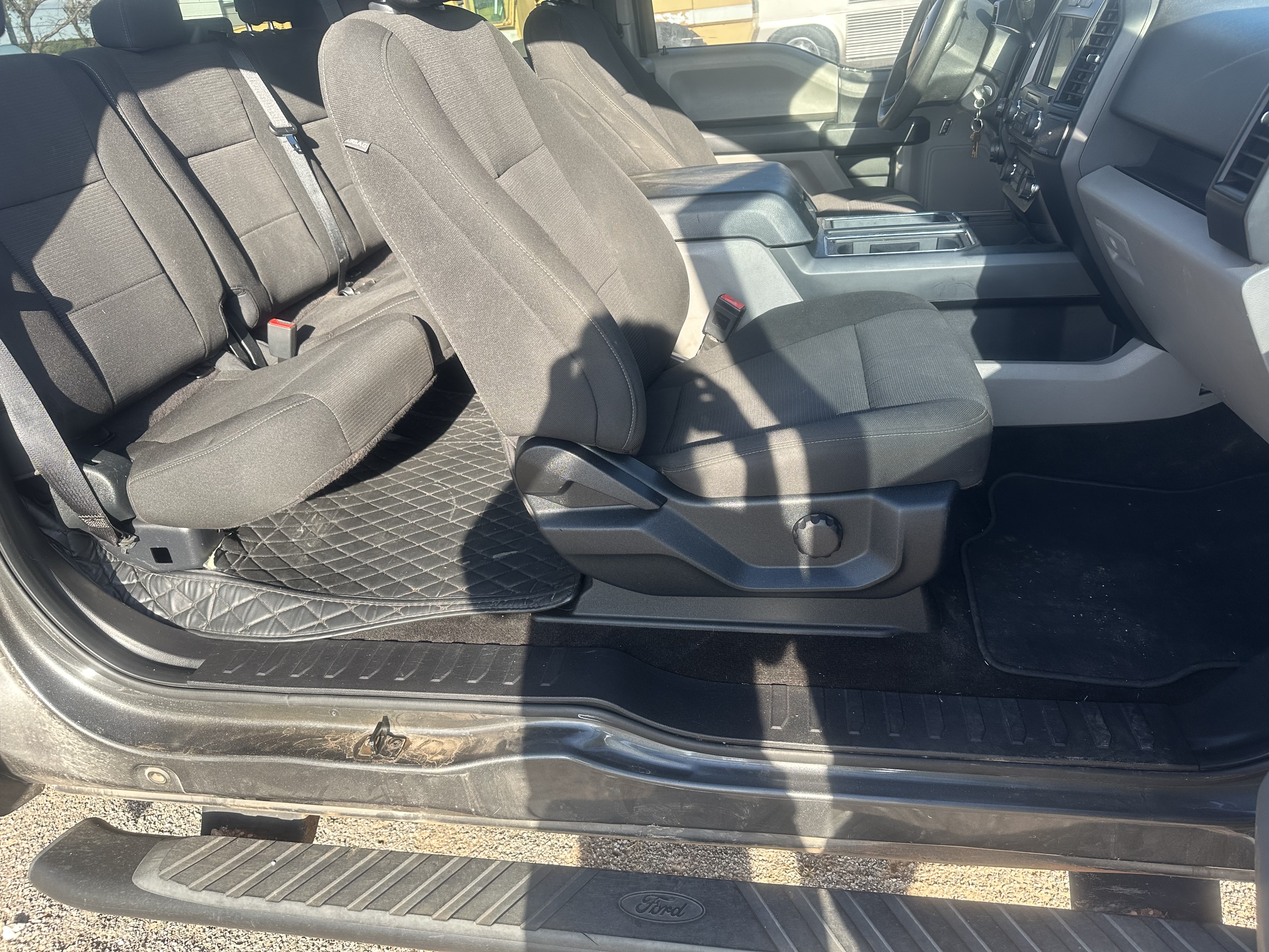 Used 2018 Ford F150 XL w/ Equipment Group 101A Mid AWD/4WD image 8