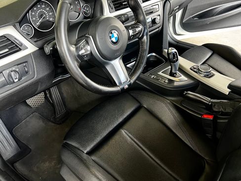 Used 2015 BMW 320i Sedan RWD image 5