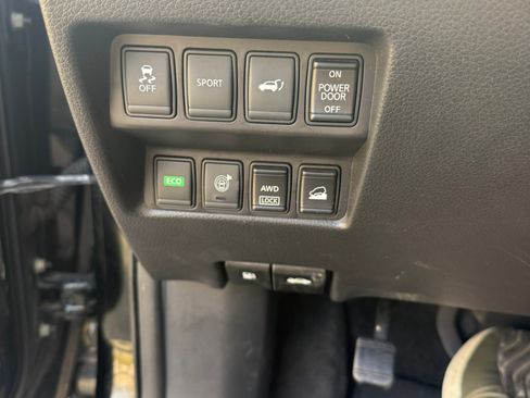 Used 2015 Nissan Rogue SL w/ SL Premium Package image 16