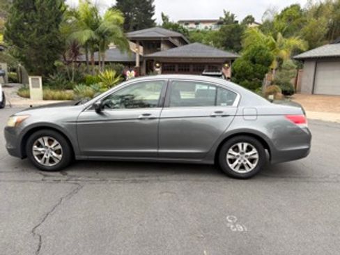 Used 2009 Honda Accord LX-P image 9
