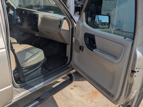 Used 2006 Ford Ranger XLT RWD image 10