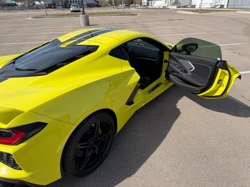 Used 2021 Chevrolet Corvette Stingray Premium Cpe w/ Z51 Performance Package image 23