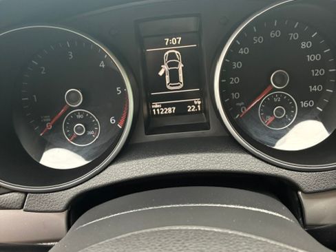 Used 2011 Volkswagen Golf TDI FWD image 6
