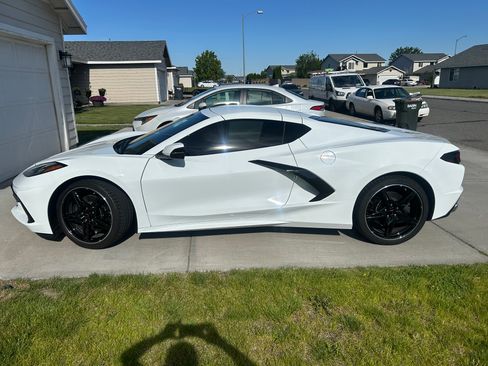 Used 2024 Chevrolet Corvette Stingray Preferred Cpe w/ 2LT RWD image 1