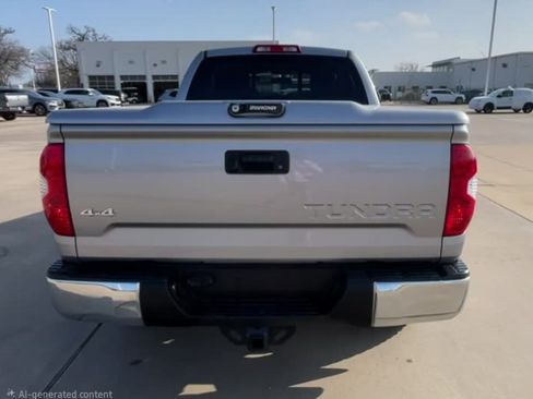 Used 2016 Toyota Tundra SR5 w/ SR5 Upgrade Package AWD/4WD image 4
