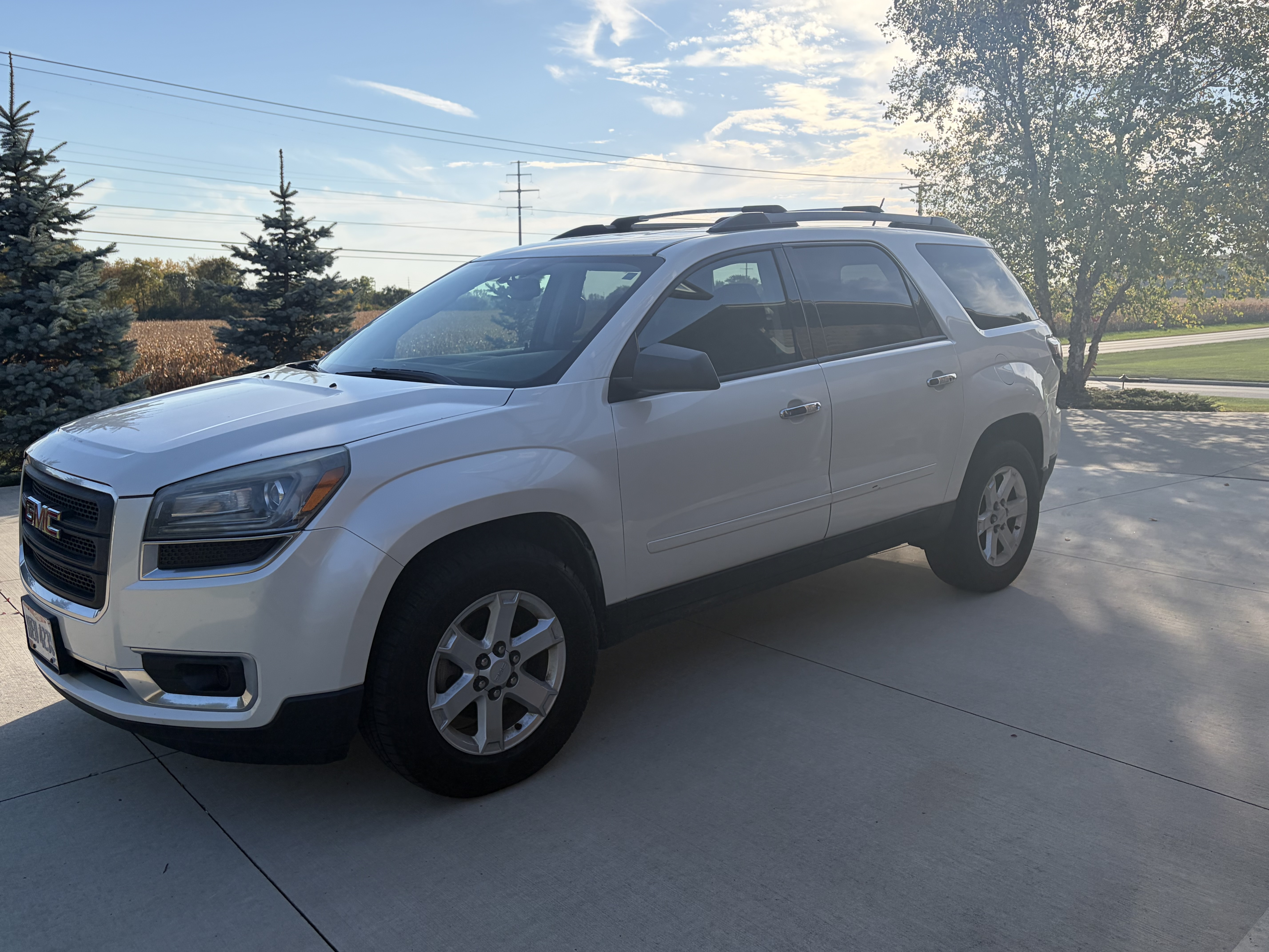 Used 2014 GMC Acadia SLE FWD image 5