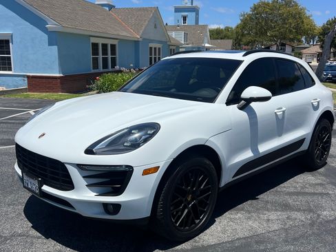 Used 2018 Porsche Macan S AWD/4WD image 2