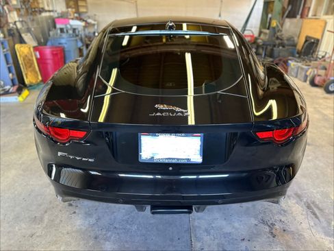 Used 2018 Jaguar F-TYPE Coupe image 10