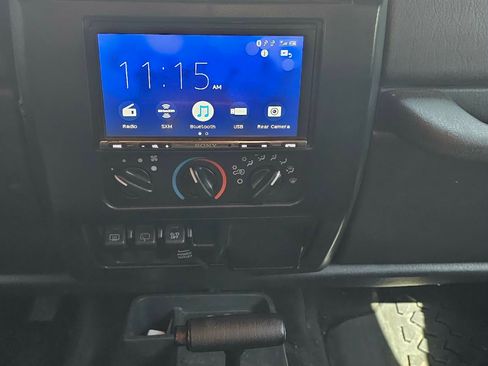 Used 2005 Jeep Wrangler Unlimited image 22