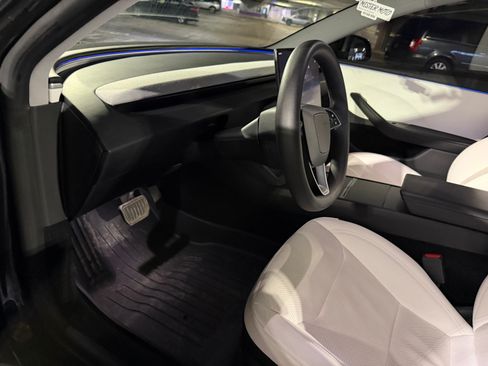Used 2024 Tesla Model 3 Long Range image 22