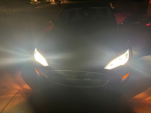 Used 2015 Tesla Model S 70D AWD/4WD image 6