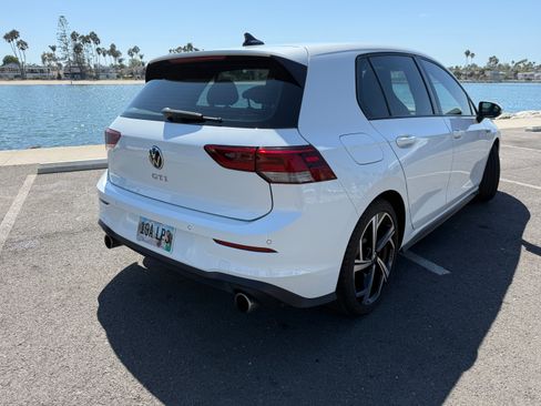 Used 2024 Volkswagen GTI SE FWD image 13