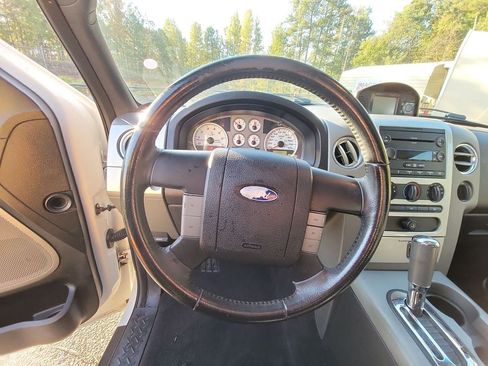 Used 2007 Ford F150 Lariat image 9