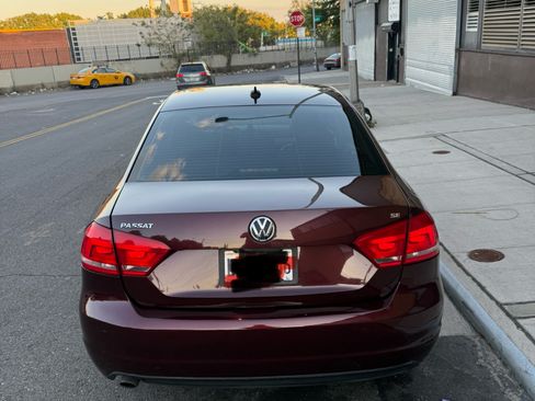 Used 2012 Volkswagen Passat 2.5 SE image 4
