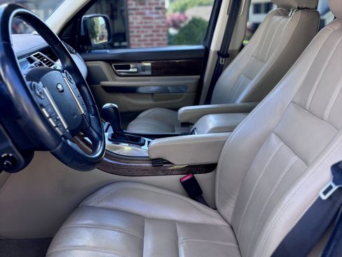 Used 2013 Land Rover Range Rover Sport HSE LUX w/ HSE Luxury Silver Pkg AWD/4WD image 12