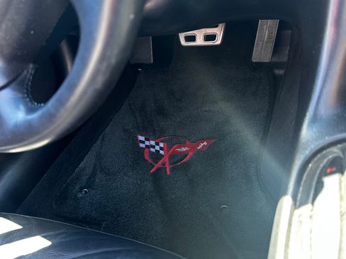 Used 2002 Chevrolet Corvette Convertible w/ Preferred Equipment Group2 RWD image 14