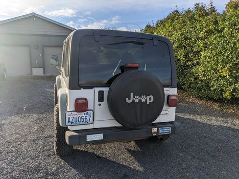 Used 1998 Jeep Wrangler Sport image 4