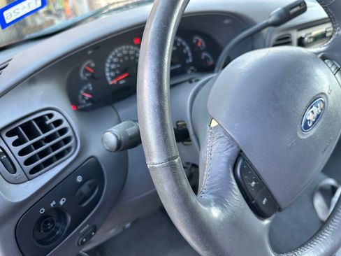 Used 2003 Ford F150 XLT image 4