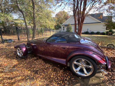 Used 1999 Plymouth Prowler image 2