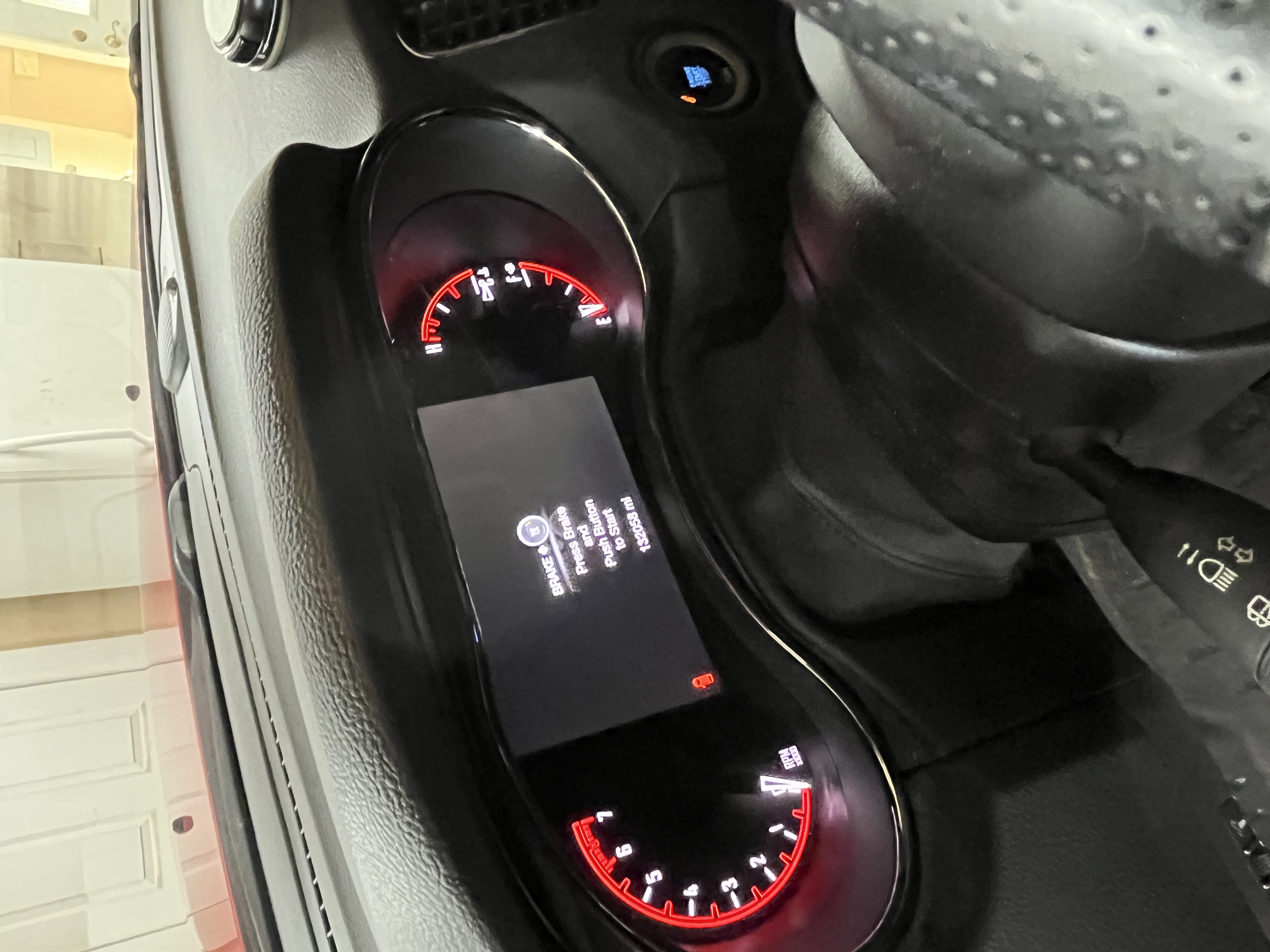 Used 2019 Dodge Durango R/T w/ Technology Group AWD/4WD image 10