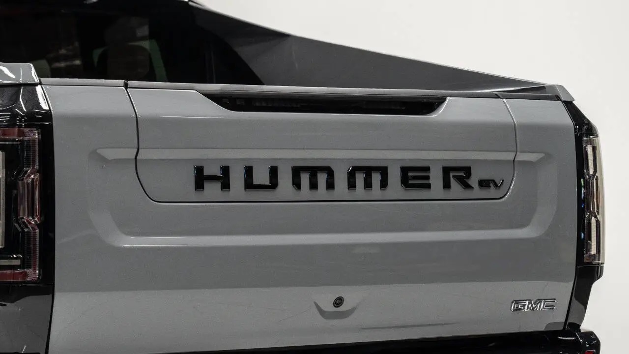 Used 2024 GMC Hummer EV 2X AWD/4WD image 12