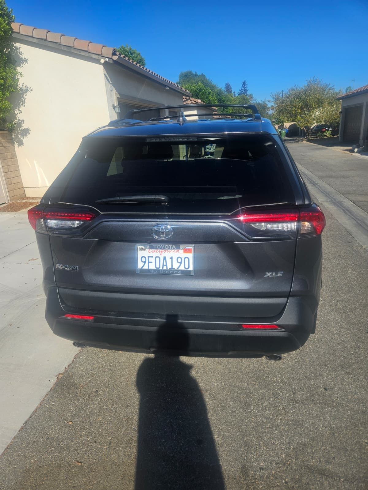 Used 2023 Toyota RAV4 XLE w/ Convenience Package FWD image 4