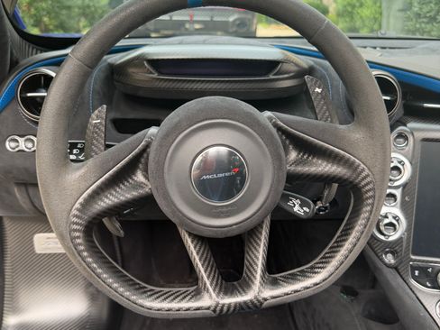 Used 2018 McLaren 720S Performance RWD image 20