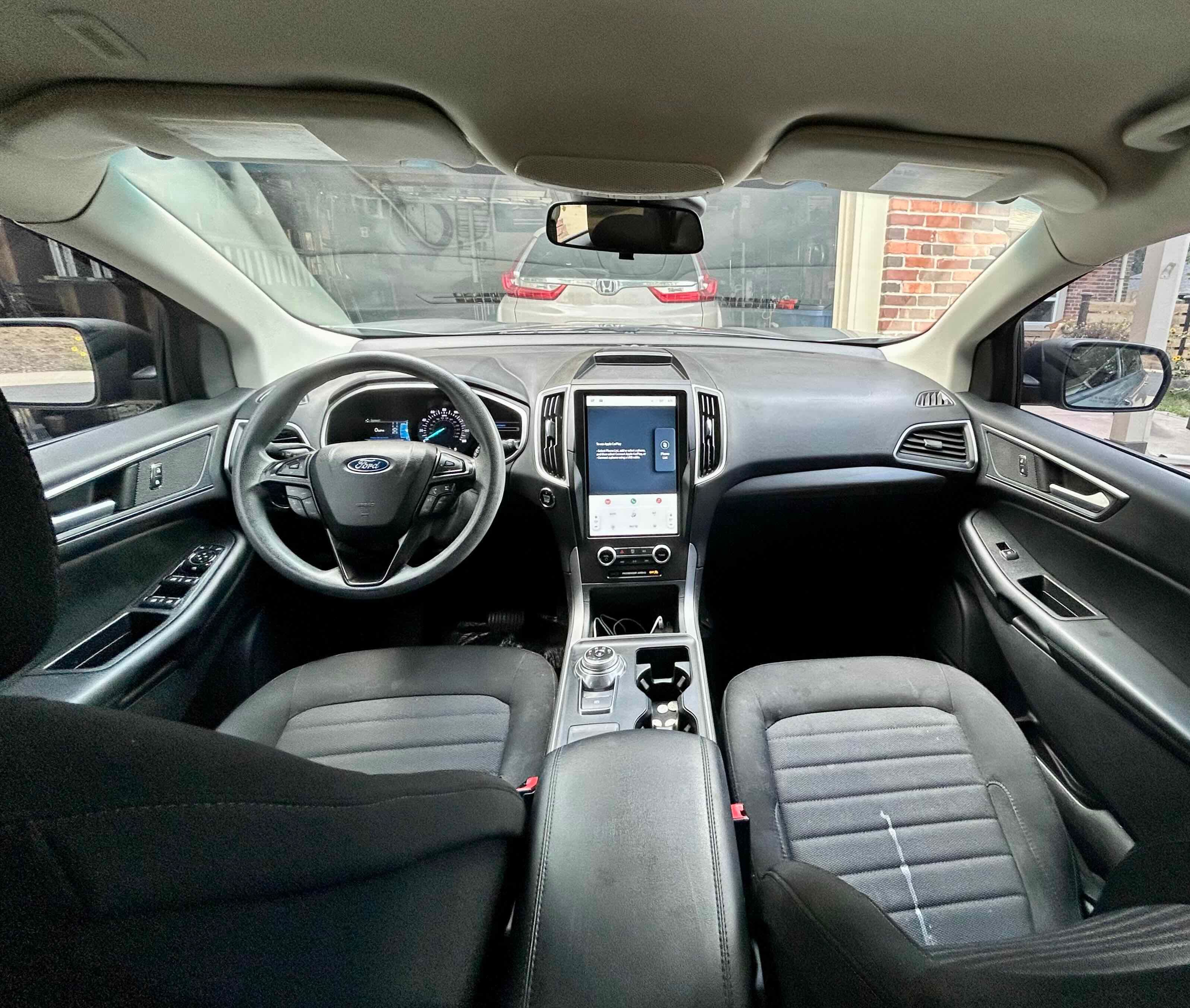 Used 2021 Ford Edge SE FWD image 6