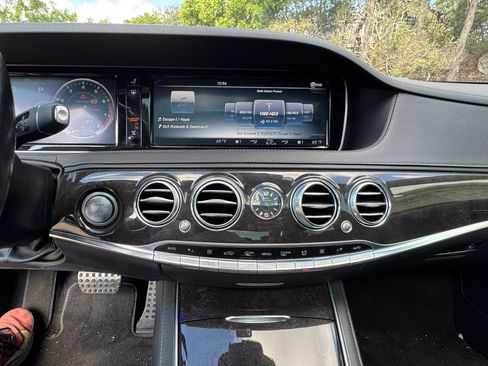 Used 2016 Mercedes-Benz S 63 AMG 4MATIC Sedan image 12