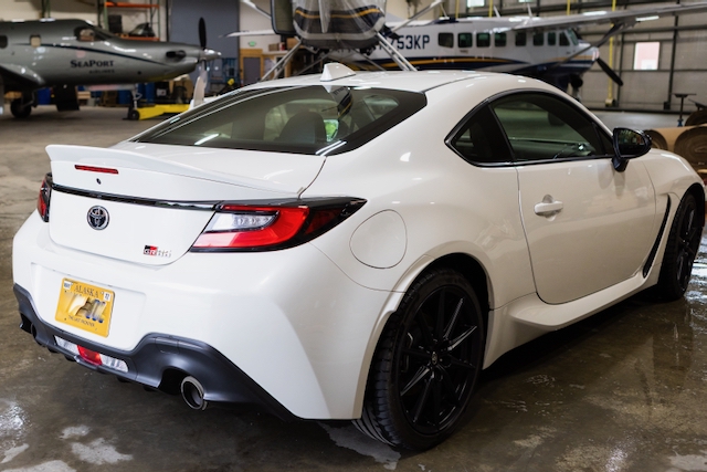 Used 2025 Toyota GR86 Premium w/ ALL Weather Mat Package (TMS) RWD image 4