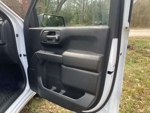 Used 2024 GMC Sierra 1500 Pro w/ Pro Value Package image 16