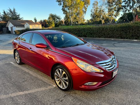 Used 2013 Hyundai Sonata SE w/ Navigation & Sunroof Pkg image 8