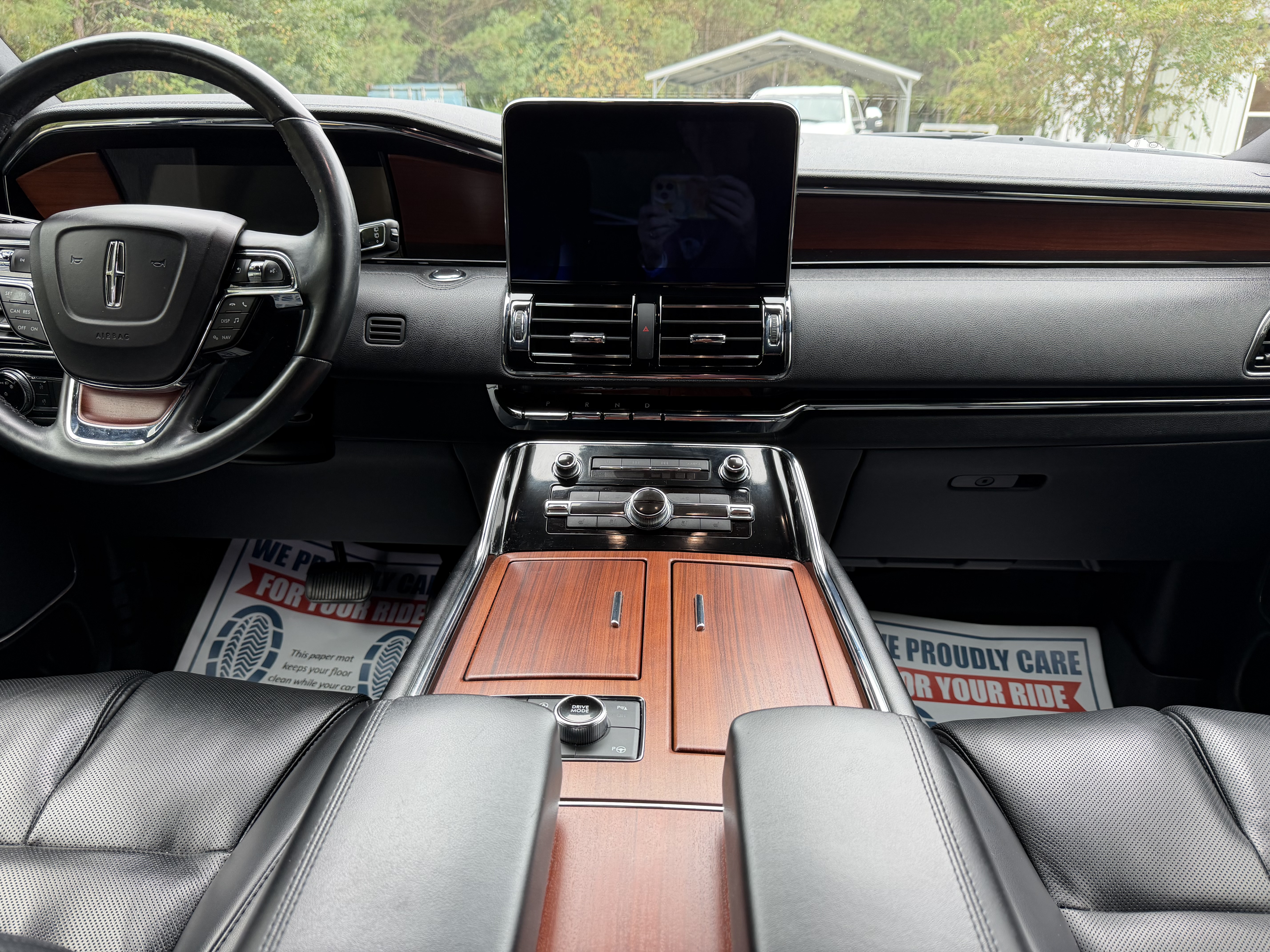 Used 2020 Lincoln Navigator 4WD image 8