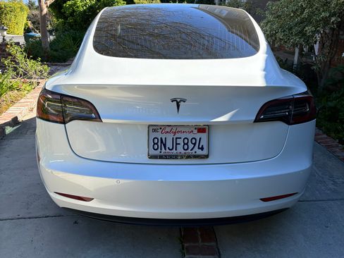 Used 2020 Tesla Model 3 image 5