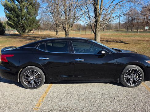 Used 2017 Nissan Maxima Platinum w/ Medallion Package image 6