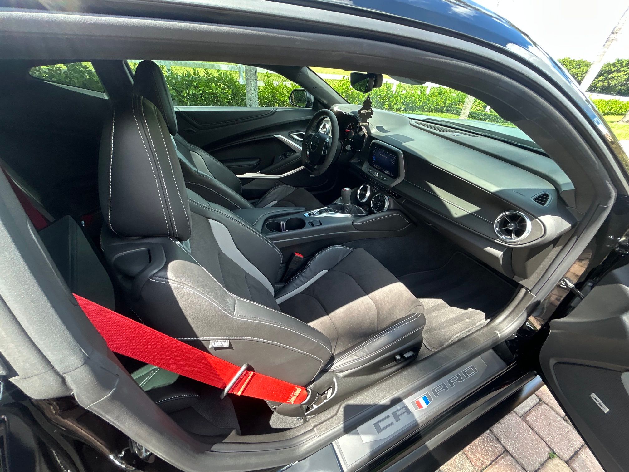 Used 2022 Chevrolet Camaro SS RWD image 16