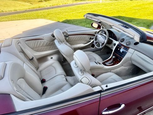 Used 2008 Mercedes-Benz CLK 550 Cabriolet image 6