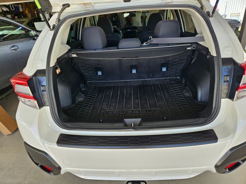 Used 2021 Subaru Crosstrek 2.0i Premium image 16