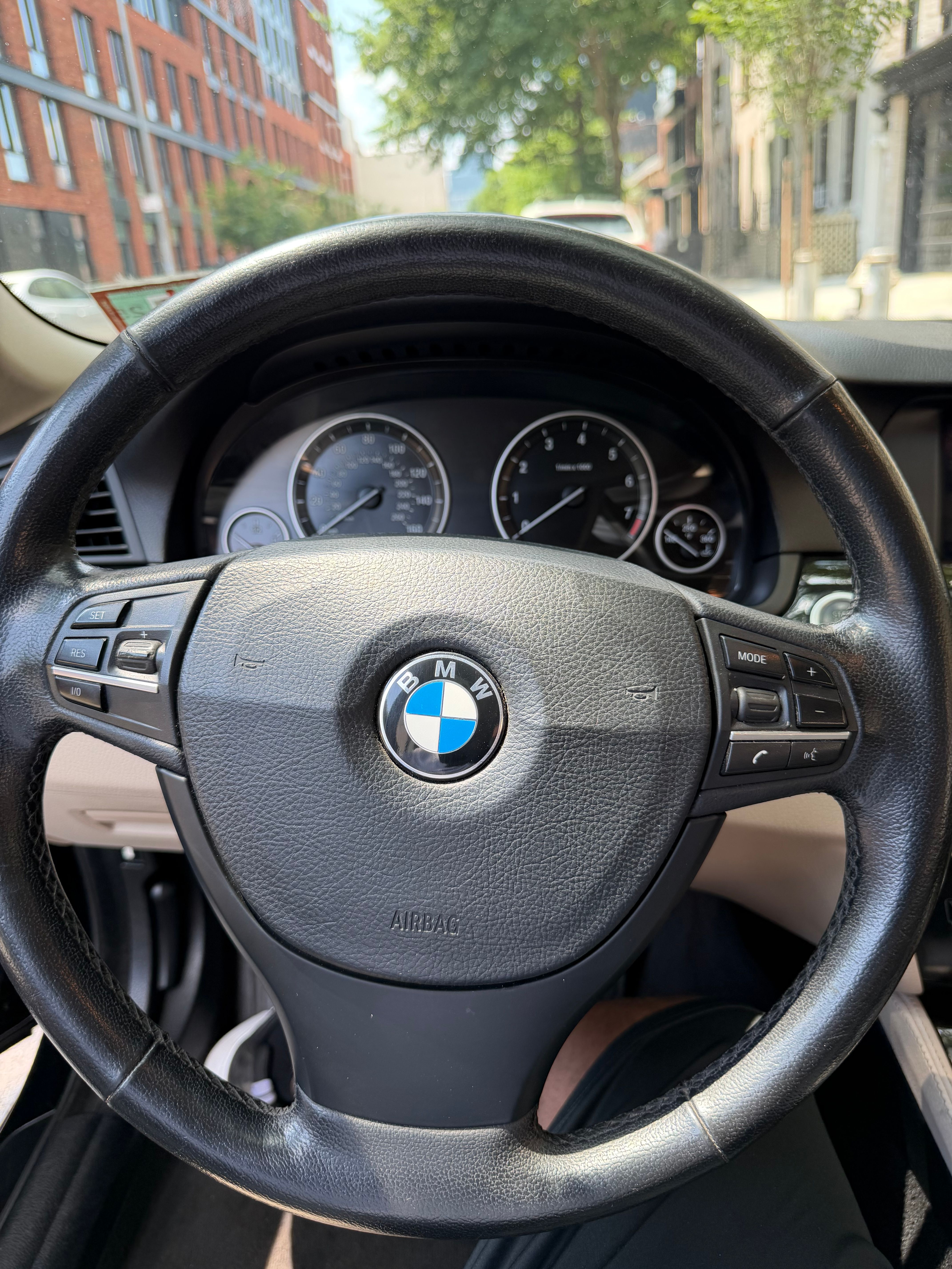 Used 2013 BMW 528i xDrive Sedan AWD/4WD image 14