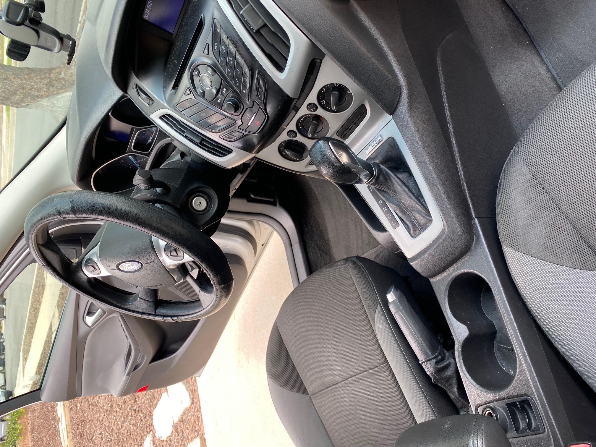 Used 2013 Ford Focus SE FWD image 6