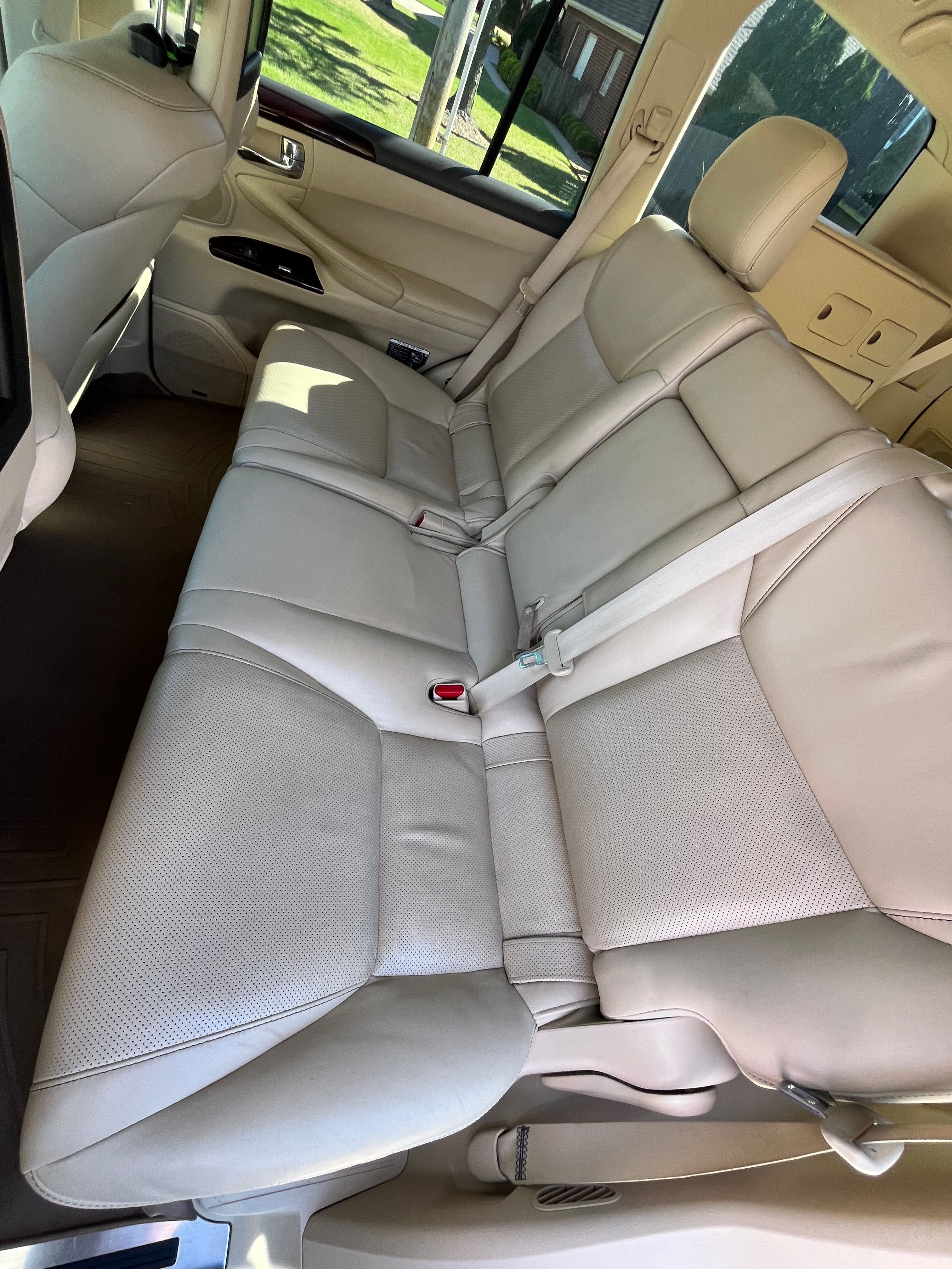 Used 2015 Lexus LX 570 4WD image 15