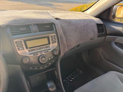 Used 2006 Honda Accord LX image 14