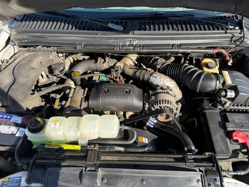 Used 2002 Ford F250 2WD Crew Cab Super Duty image 25