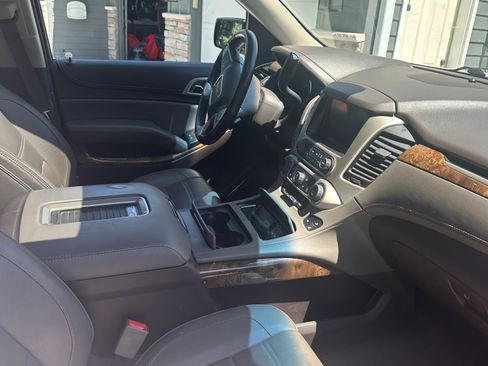 Used 2016 GMC Yukon XL Denali w/ Open Road Package AWD/4WD image 10