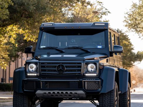 Used 2017 Mercedes-Benz G 550 Squared image 5