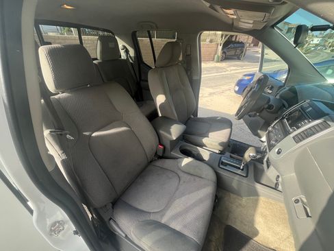Used 2017 Nissan Frontier SV RWD image 16